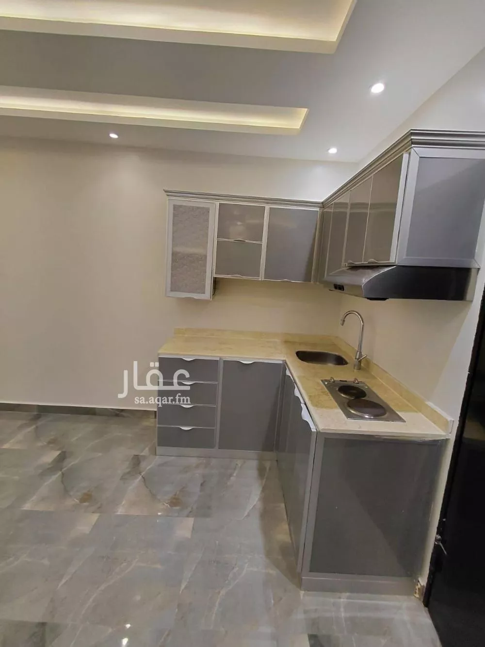 شقة 1 غرف في العقيق 4