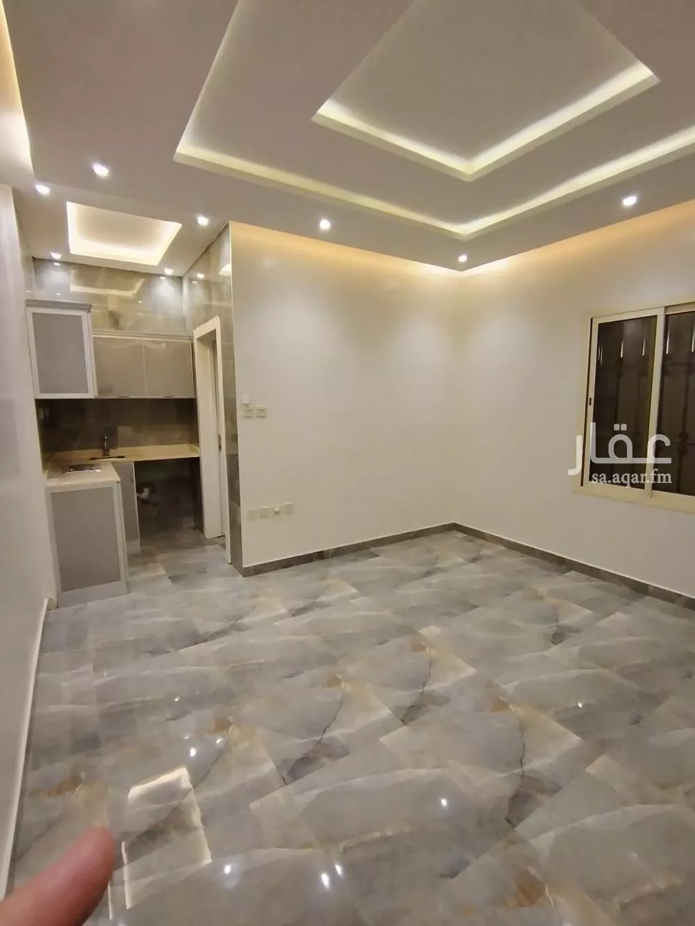 شقة 1 غرف في الملقا 2