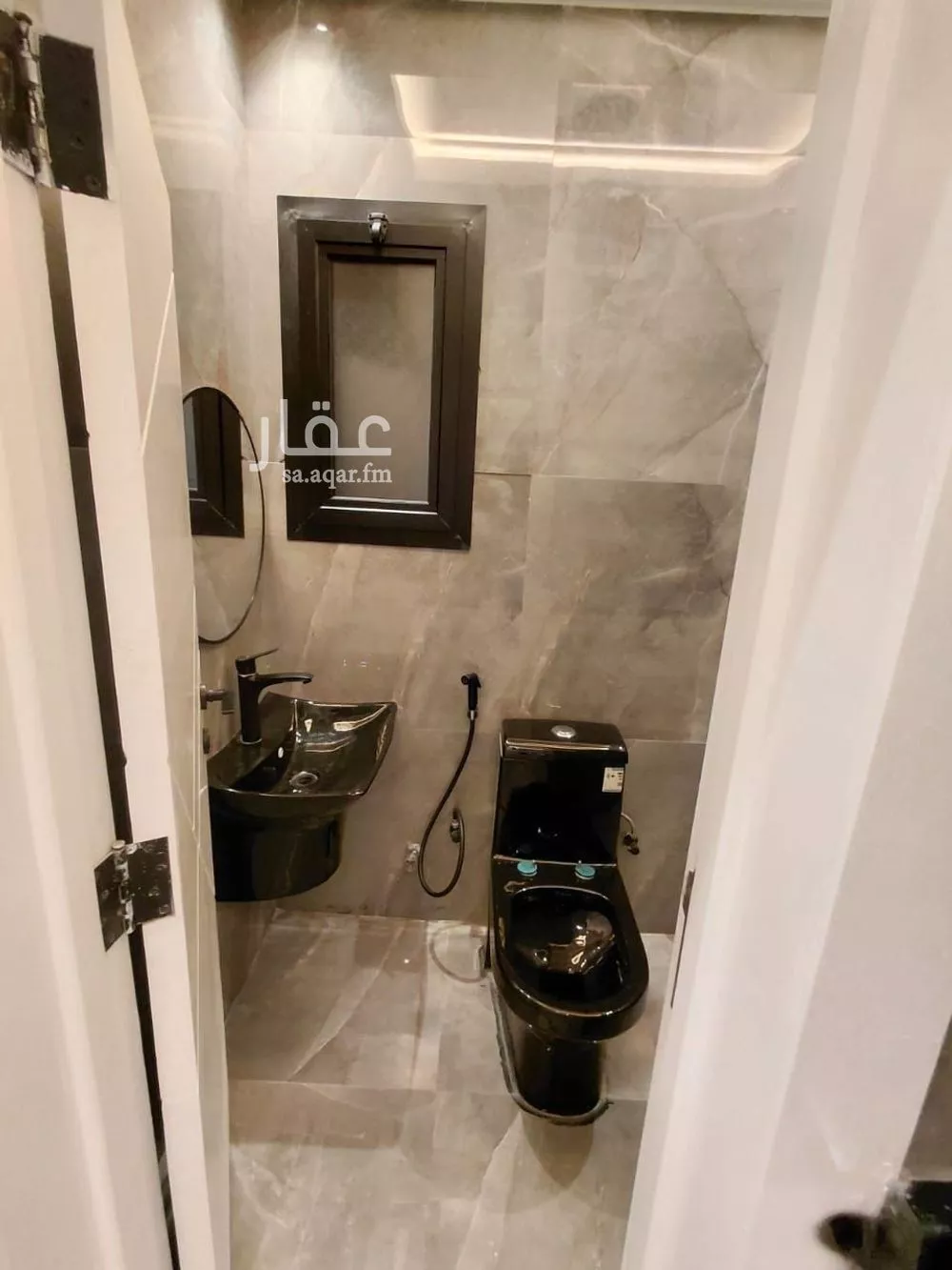 شقة 1 غرف في الملقا 3