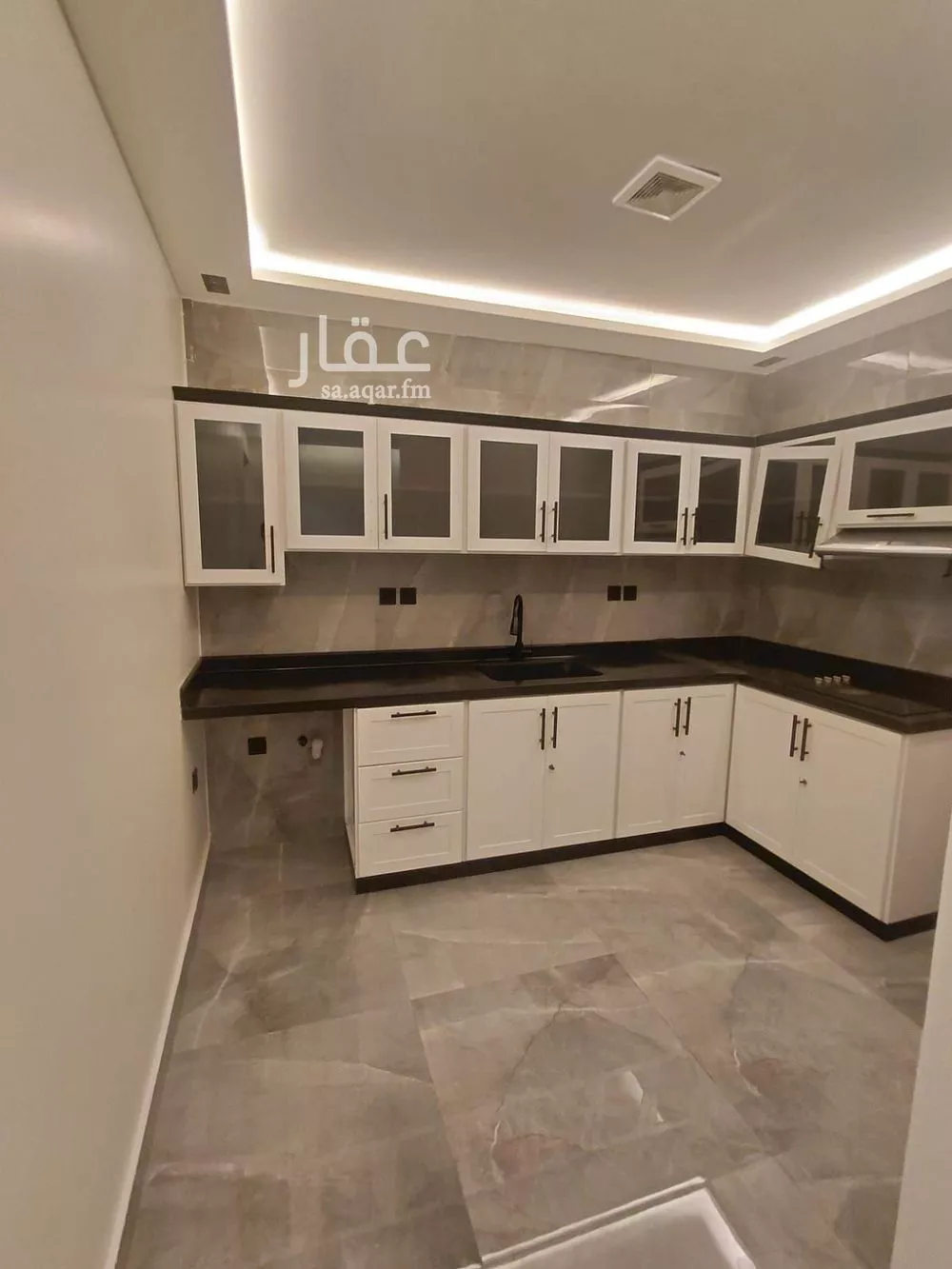 1 bedroom apartment in Al Malqa 5