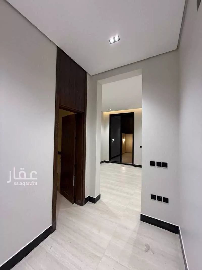 فيلا 5 غرف في العارض 3