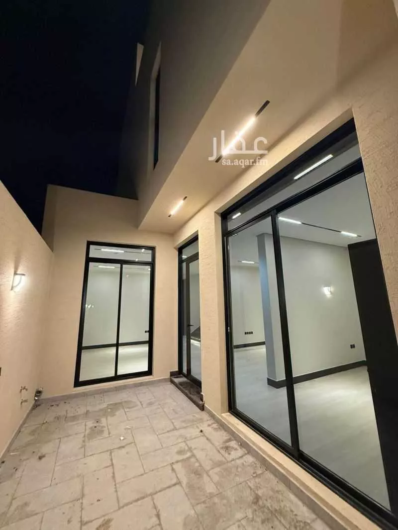 فيلا 5 غرف في العارض 1