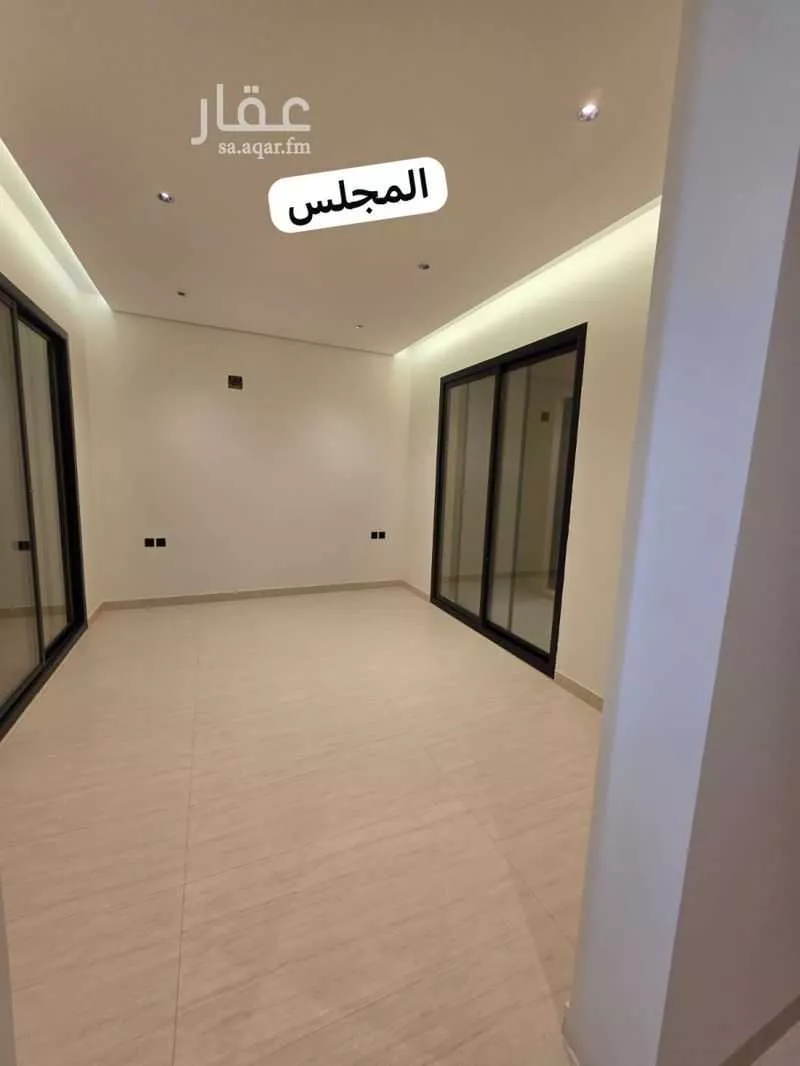 4 bedroom floor in Al Aridh 5