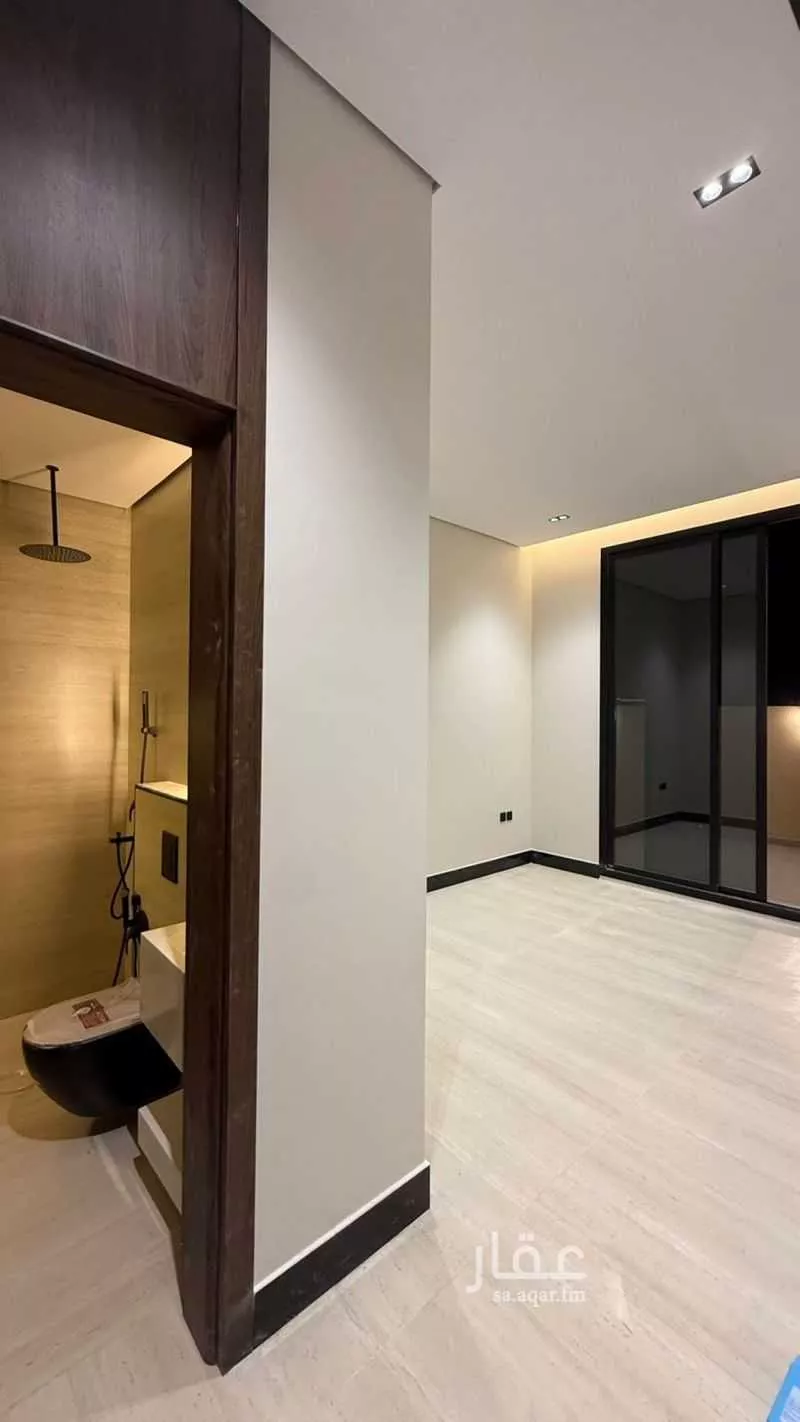 فيلا 5 غرف في العارض 4