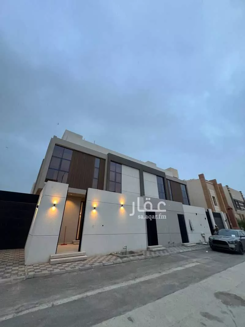 5 bedroom villa in Al Aridh 1