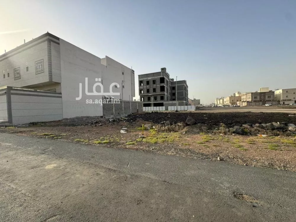 أرض 600 م² في الملك فهد 5