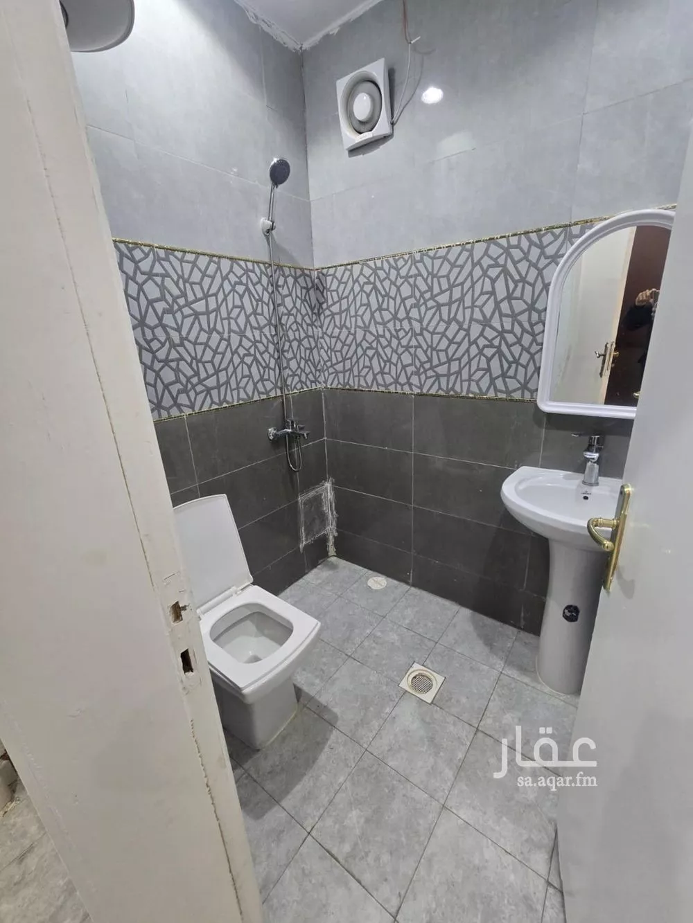 شقة 1 غرف في العارض 1