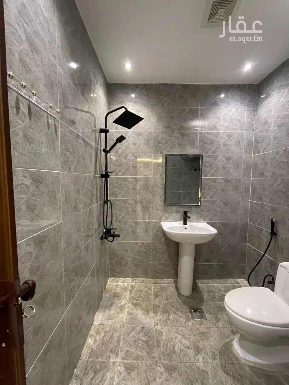 1 bedroom apartment in Al Qairawan 1