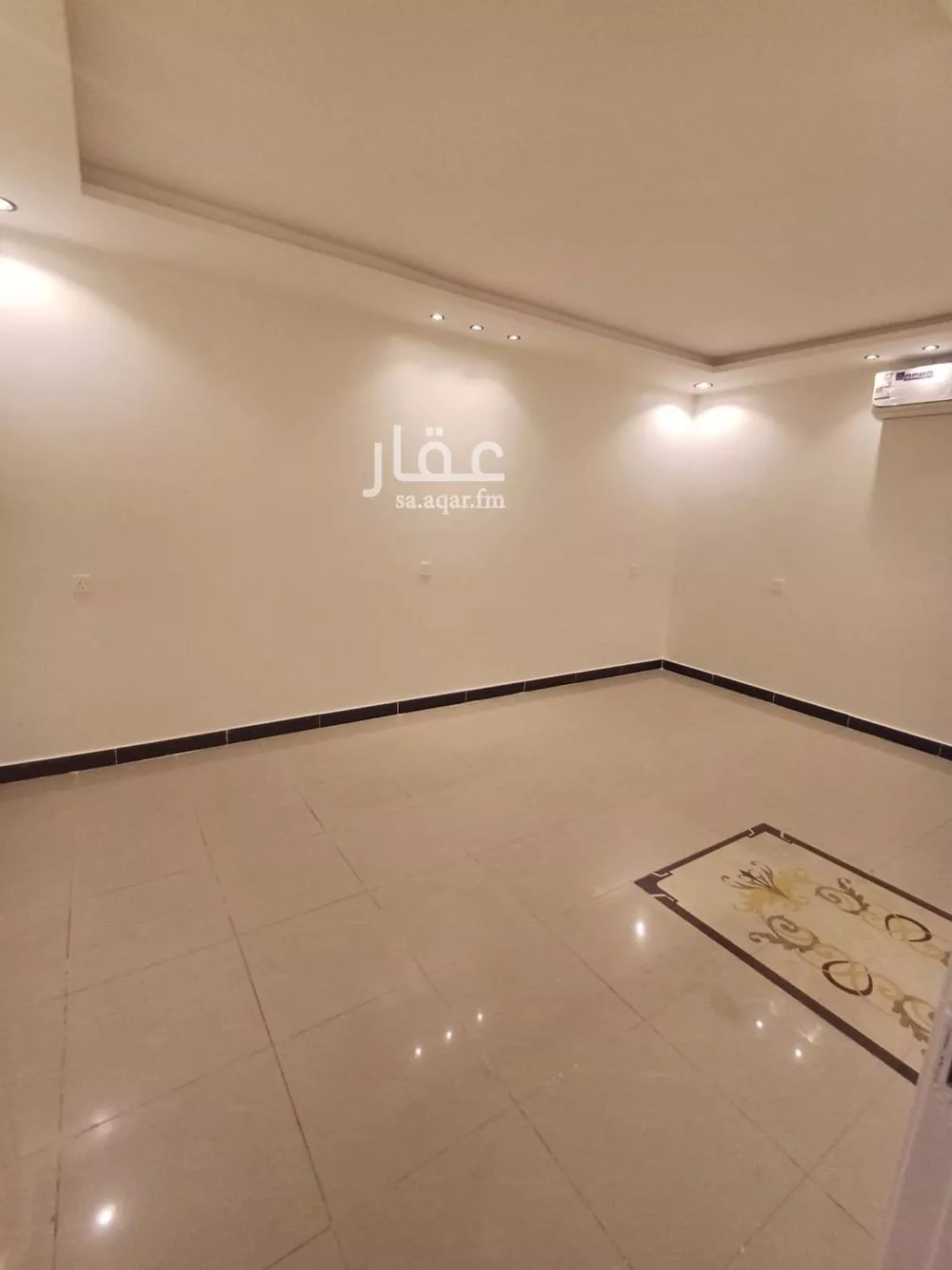 شقة 1 غرف في العارض 5