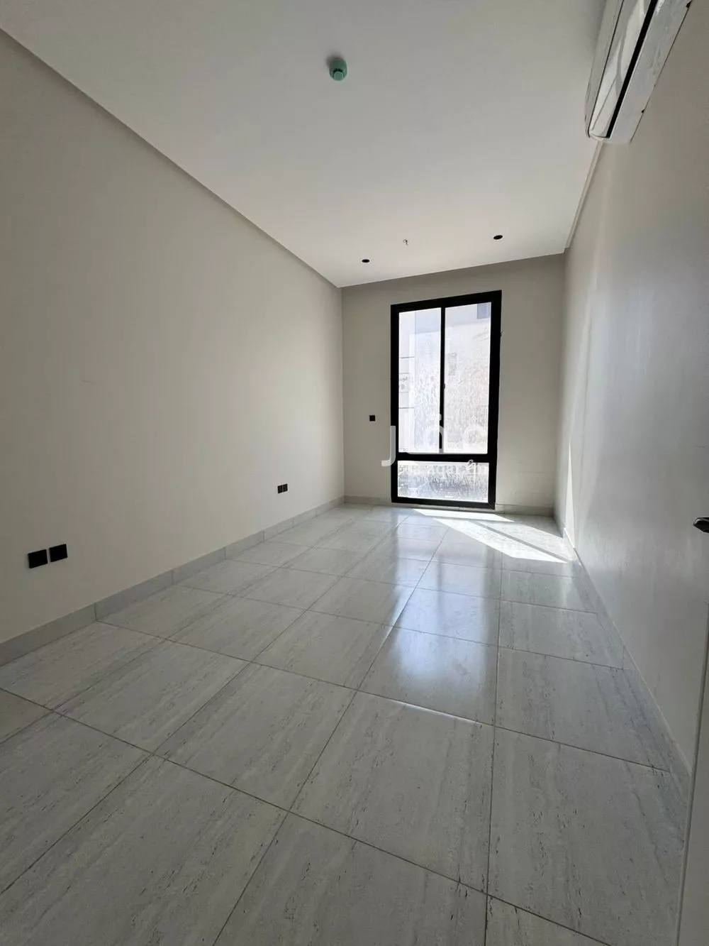 شقة 4 غرف في النرجس 3