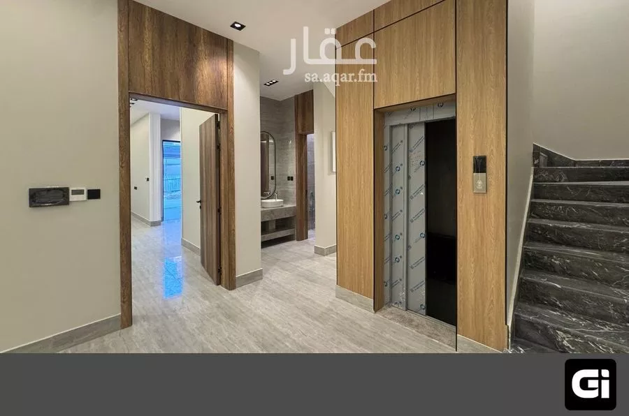 فيلا 6 غرف في العارض 1