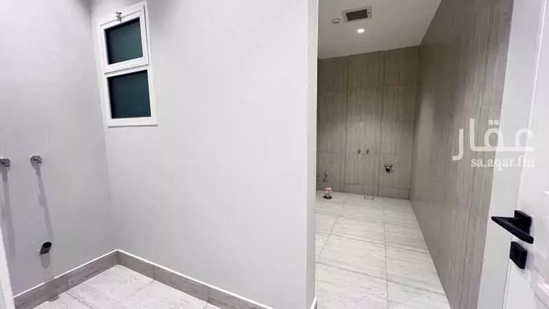 3 bedroom apartment in Al Malqa 4