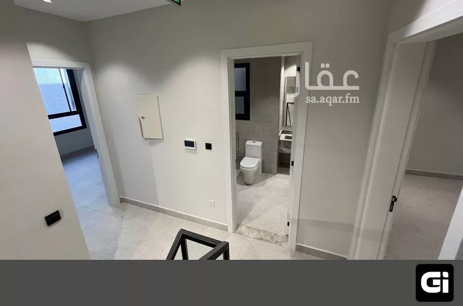 فيلا 4 غرف في العارض 4