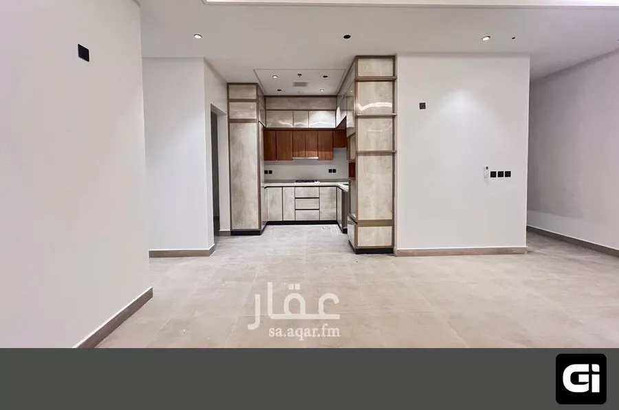 شقة 4 غرف في العارض 5