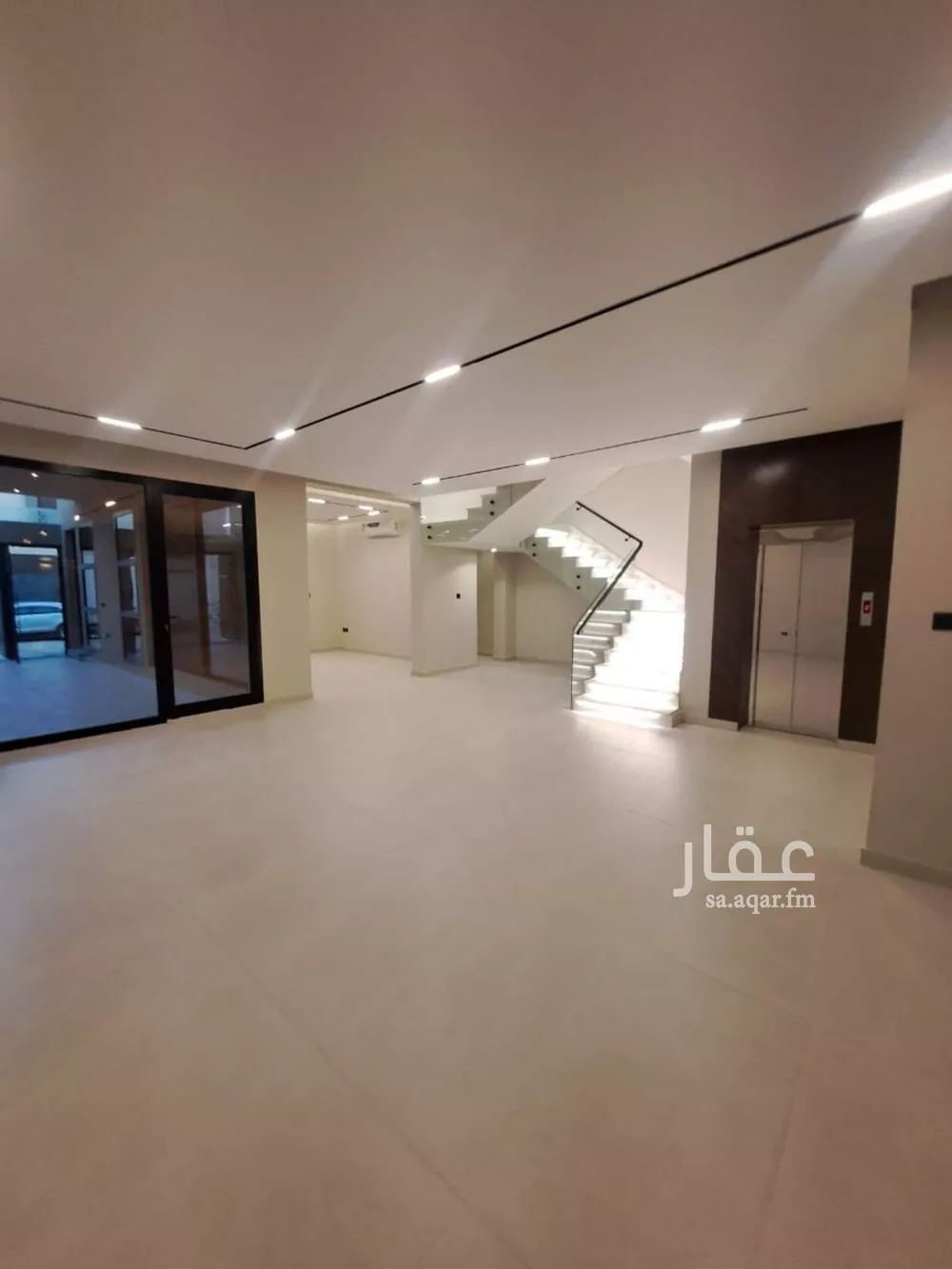 5 bedroom villa in Al Narjis 4