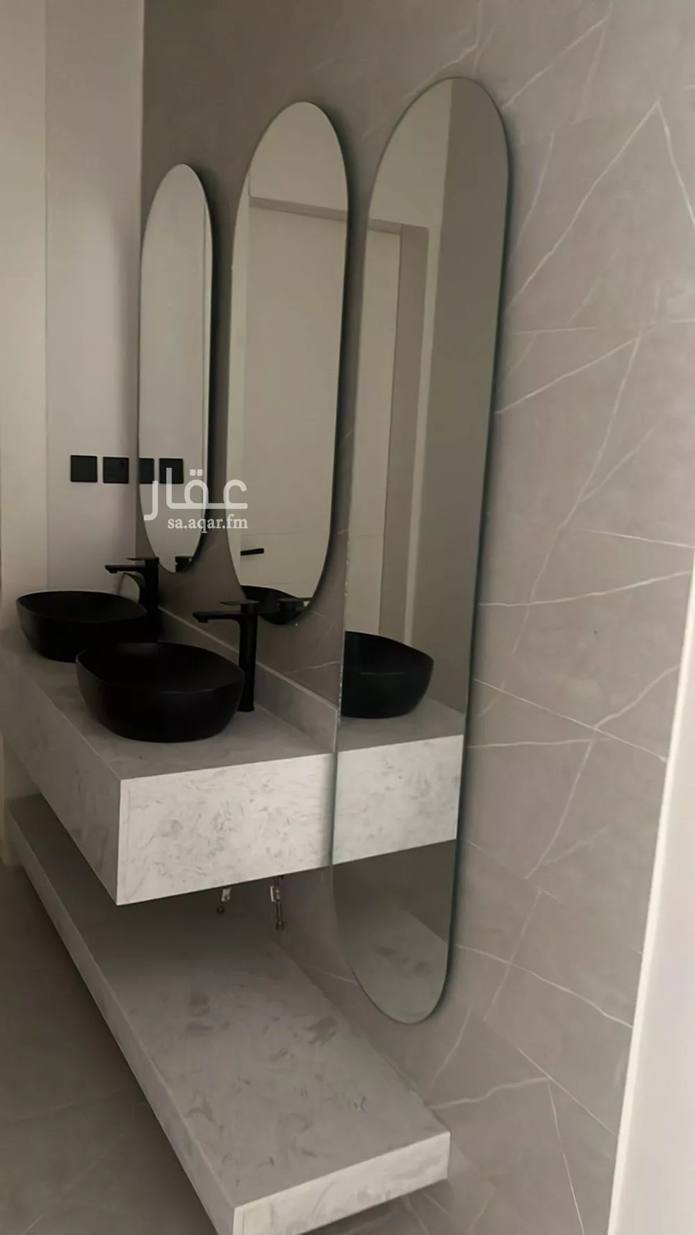 6 bedroom villa in Al Janadriyah 5