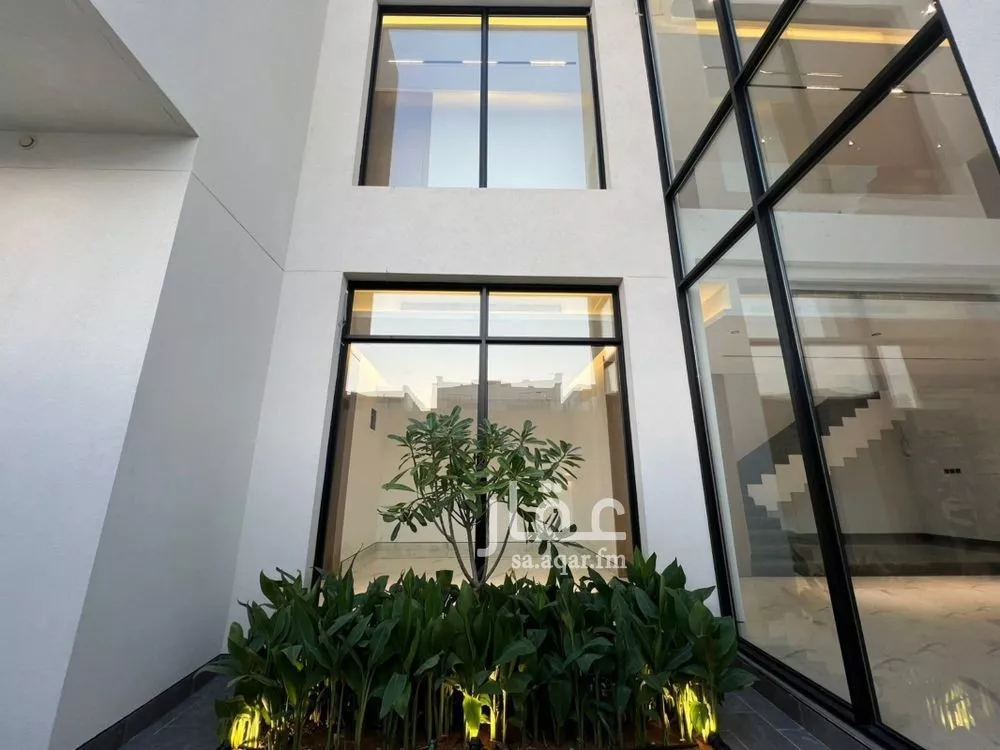 5 bedroom villa in Al Narjis 3