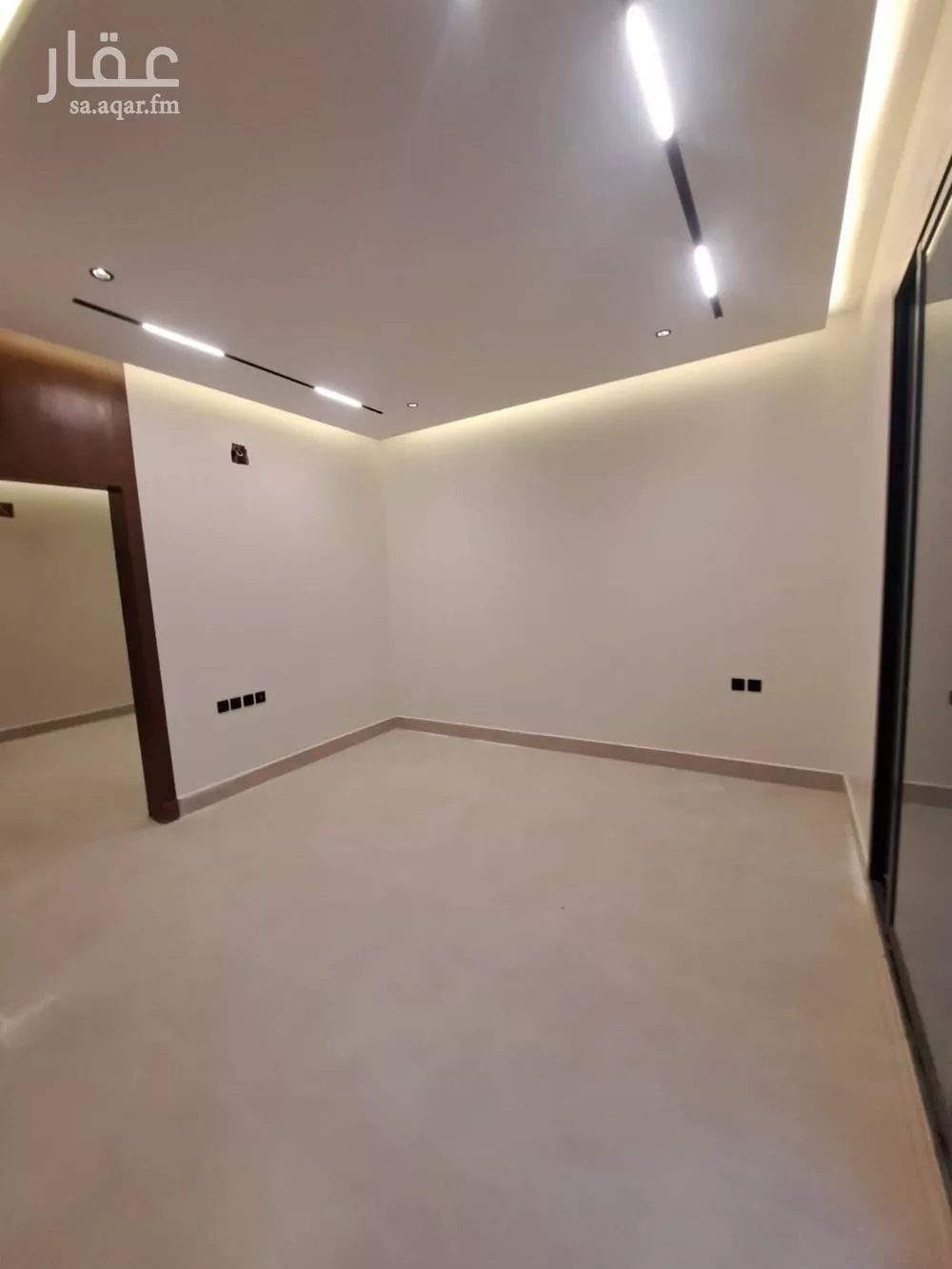 5 bedroom villa in Al Aridh 3