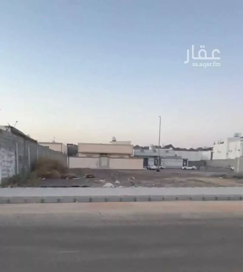 أرض 1005 م² في ورقان 2