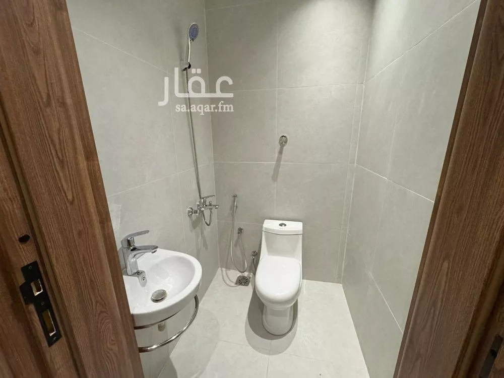 شقة 3 غرف في النرجس 5