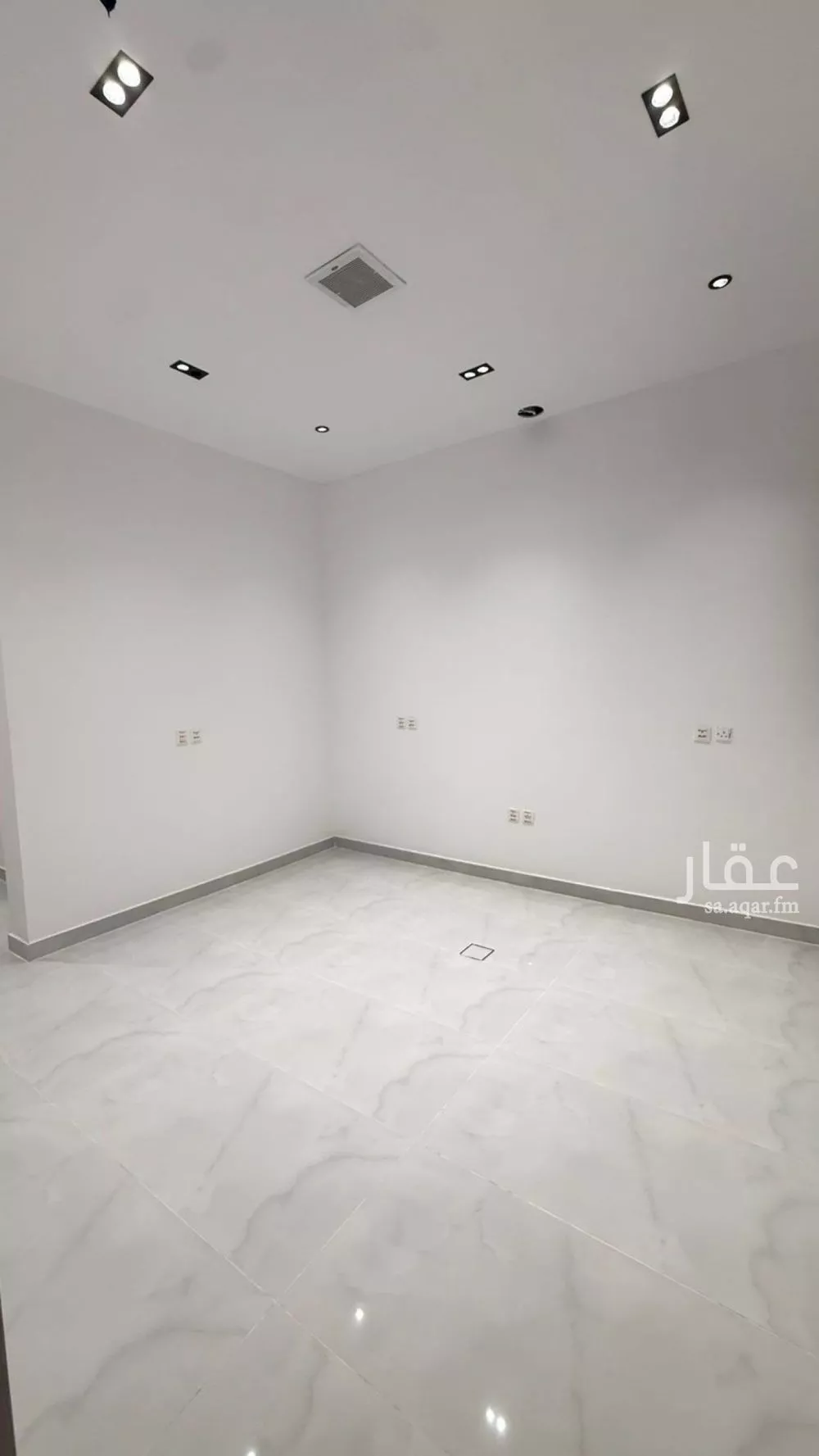 3 bedroom apartment in King Fahd, Riyadh 13
