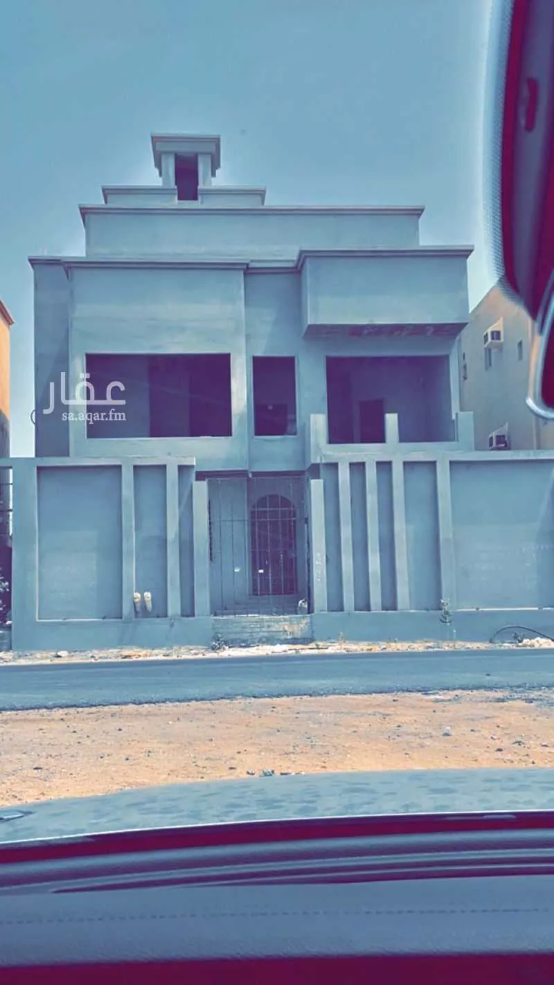 فيلا 7 غرف في القرينة 1