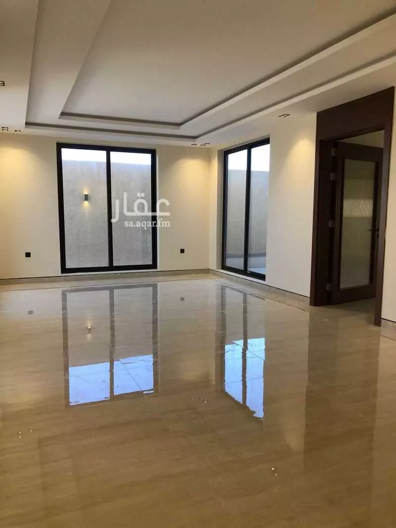 فيلا 4 غرف في السيف 1