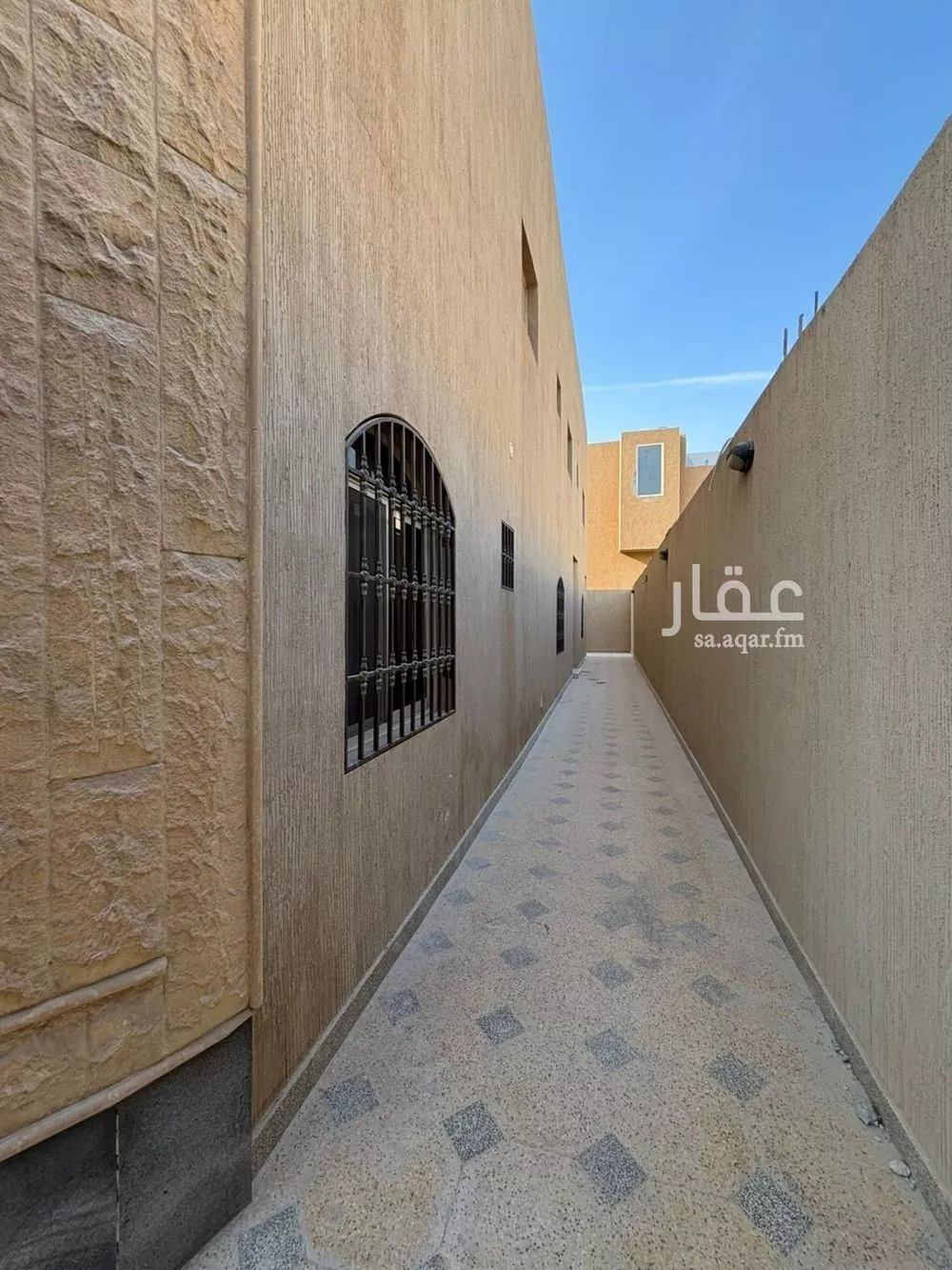 فيلا 6 غرف في الياسمين 2