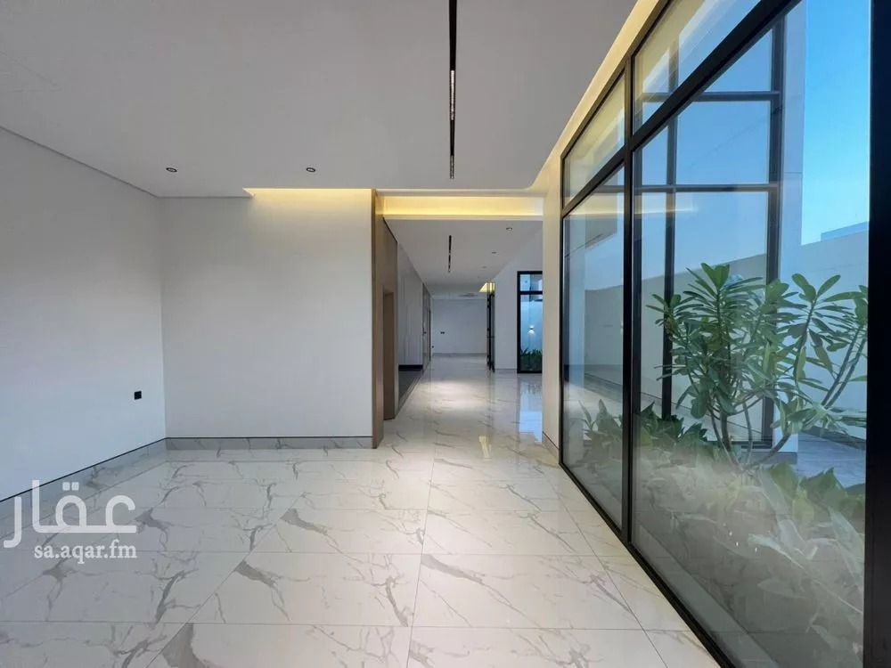 5 bedroom villa in Al Narjis 2