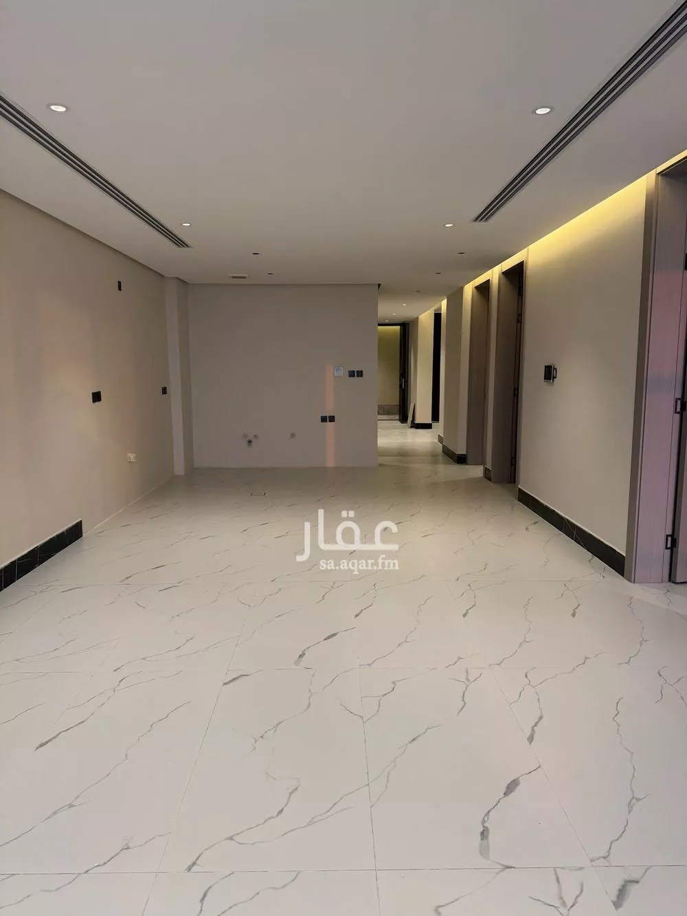 5 bedroom apartment in Ash Shati Al Gharbi 3