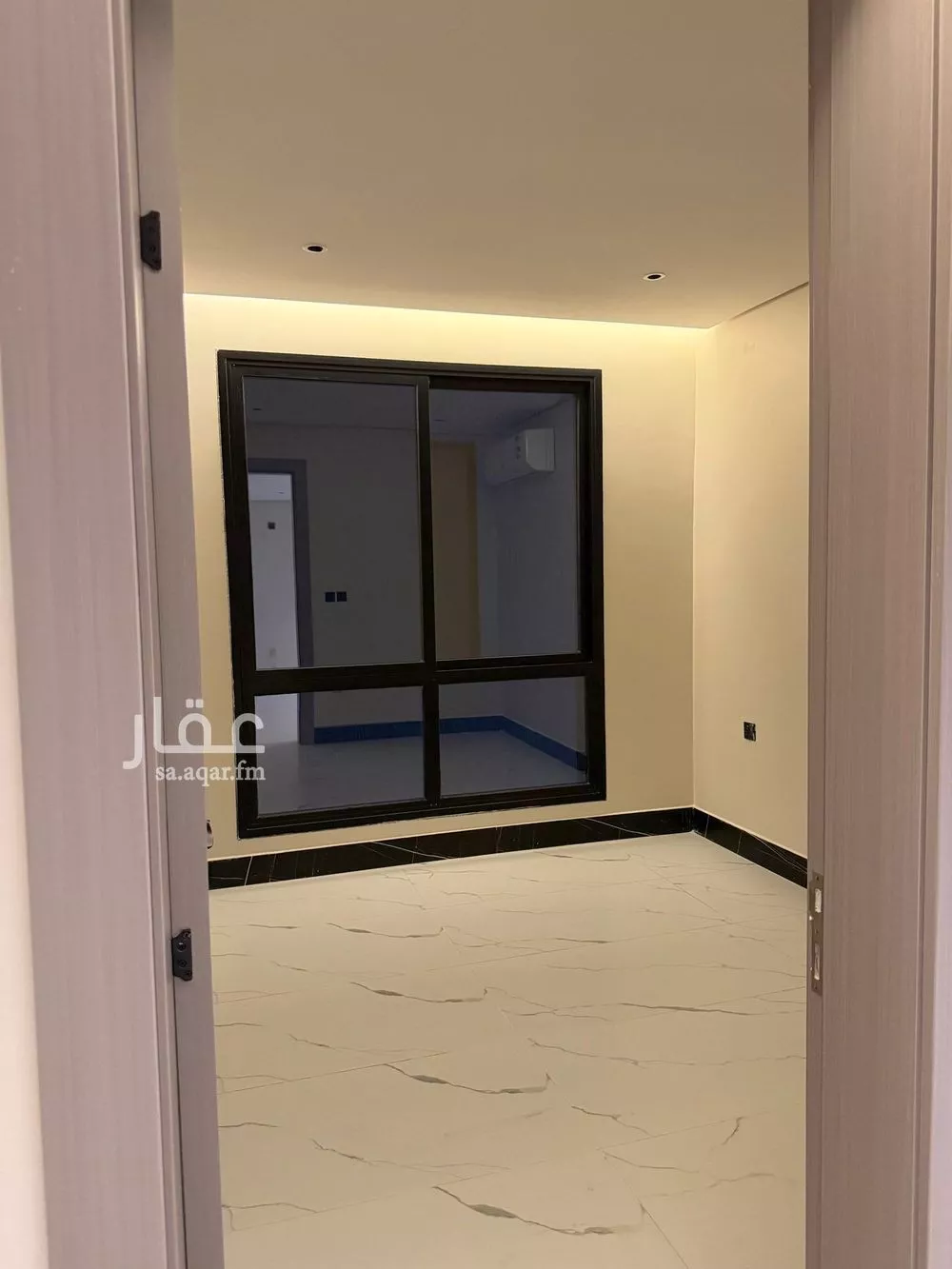 5 bedroom apartment in Ash Shati Al Gharbi 1