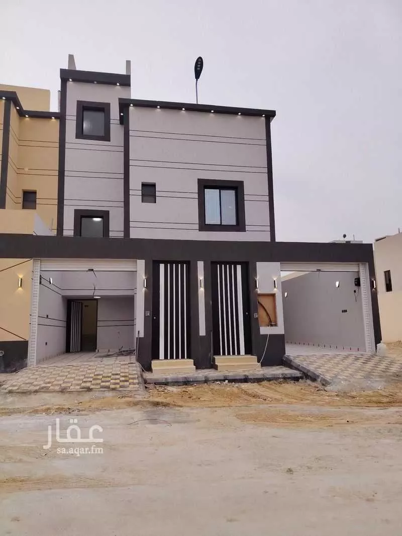 فيلا 5 غرف في بدر 1