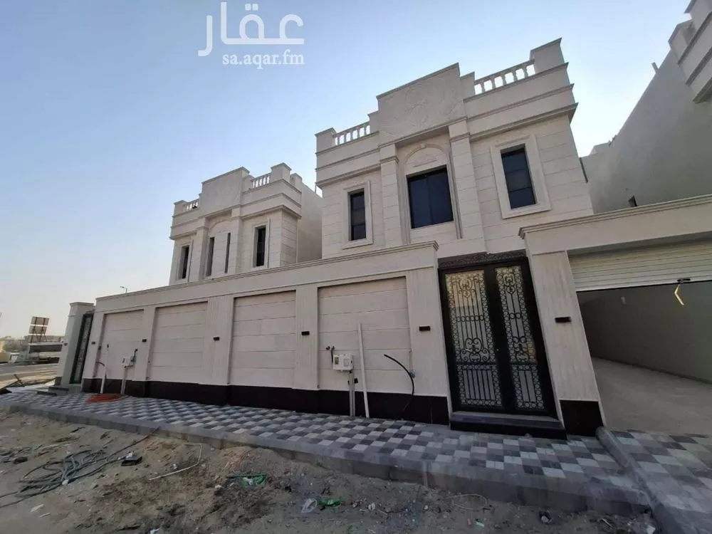 9 bedroom villa in Al Lulu