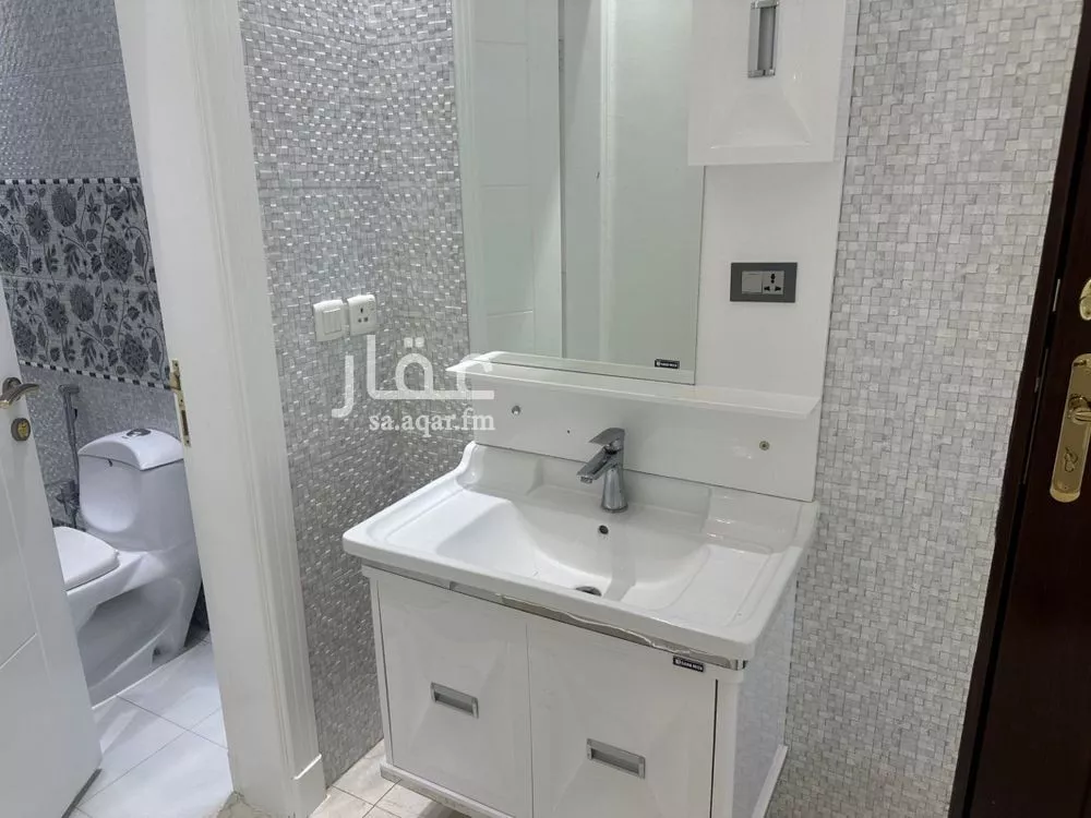 دور 3 غرف في العارض 1