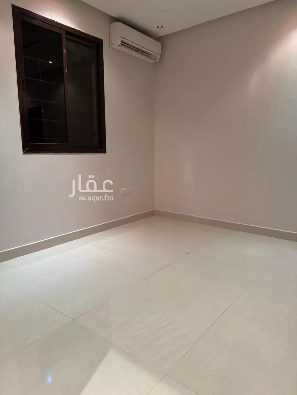 فيلا 10 غرف في الياسمين 2