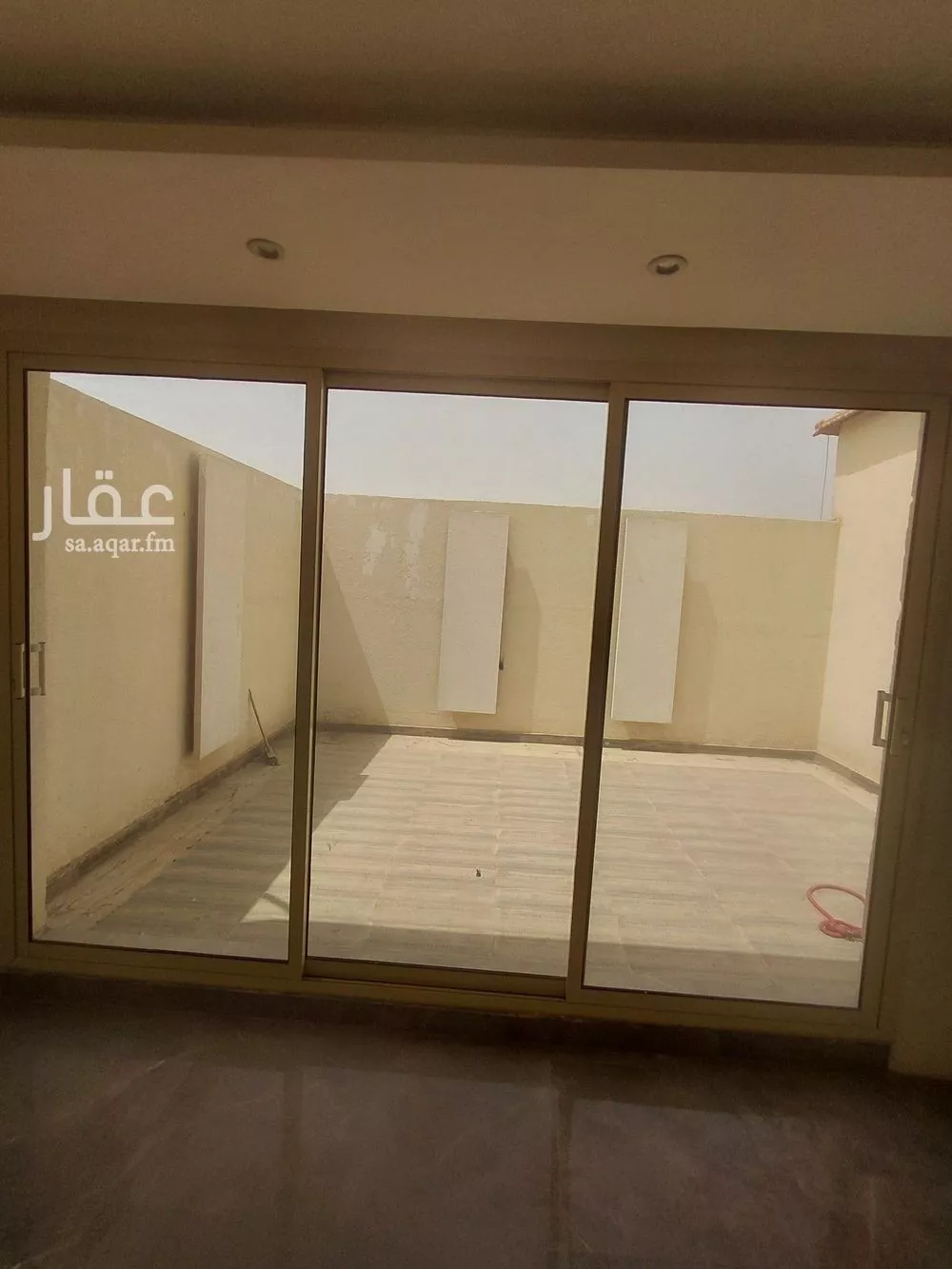 شقة 1 غرف في العقيق 3