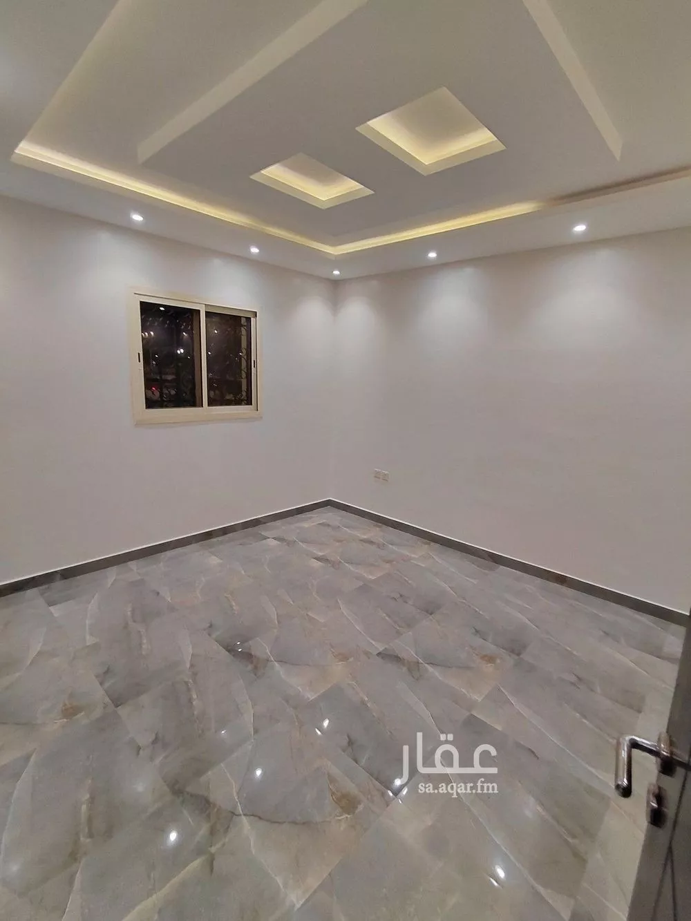 شقة 1 غرف في العقيق 2