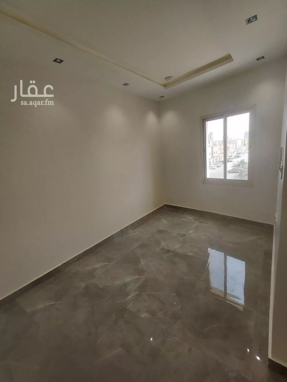 شقة 1 غرف في العقيق 5