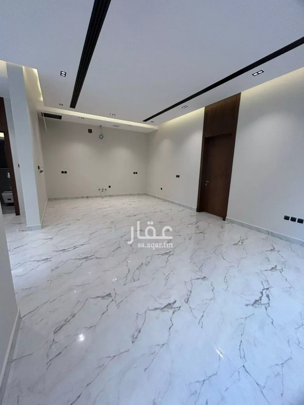 فيلا 4 غرف في النرجس 4