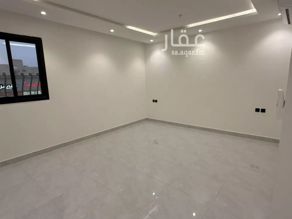 شقة 4 غرف في الرمال 5