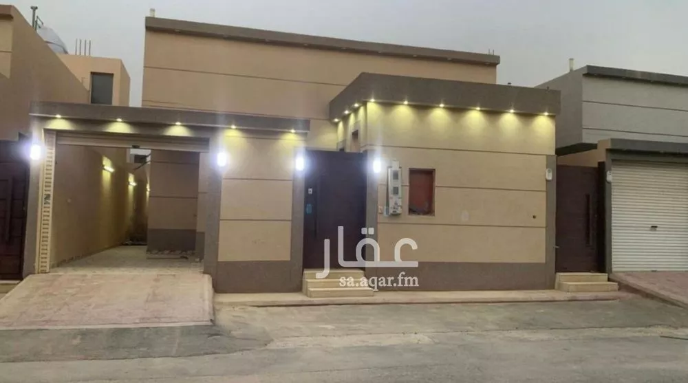 فيلا 5 غرف في بدر 4