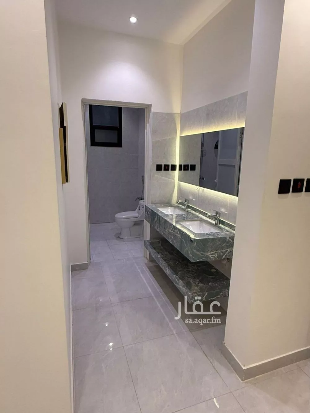 شقة 4 غرف في الرمال 3