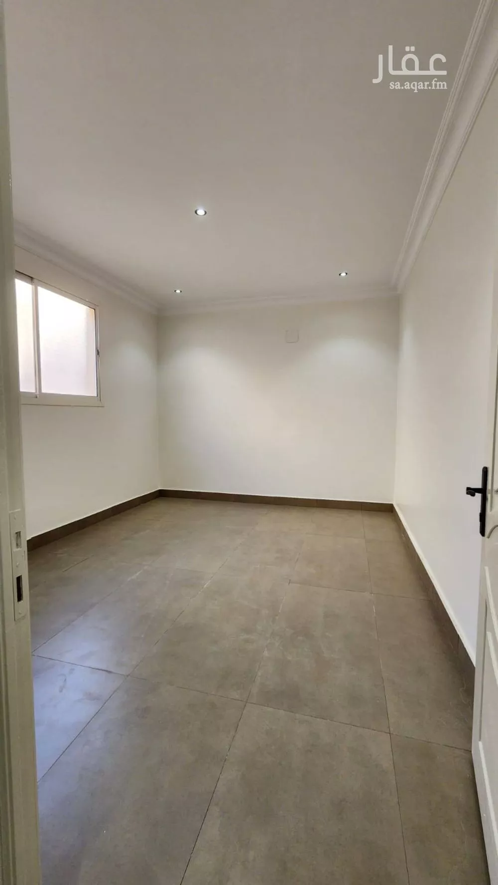 فيلا 5 غرف في الياسمين 3