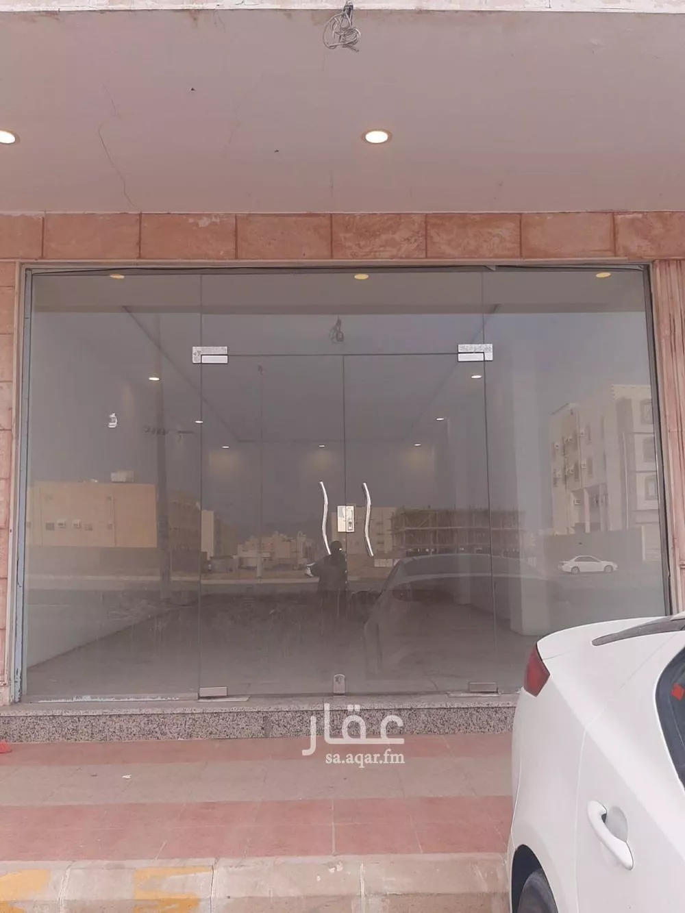 34 sqm shop in King Fahd 5