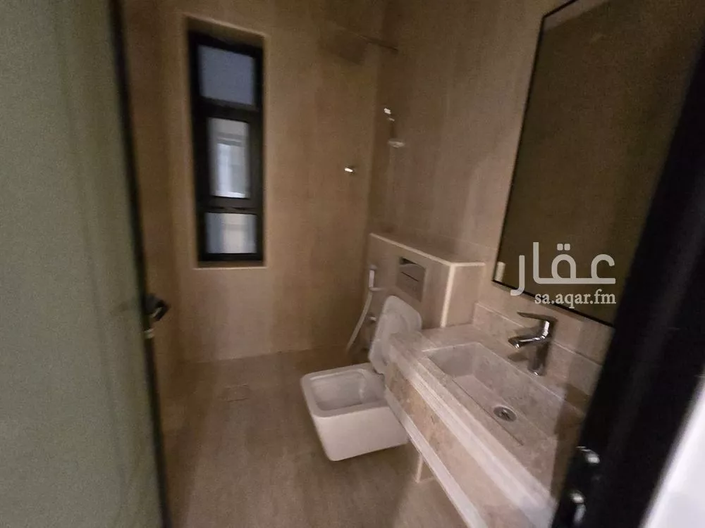 شقة 4 غرف في الشعلة، الدمام 15