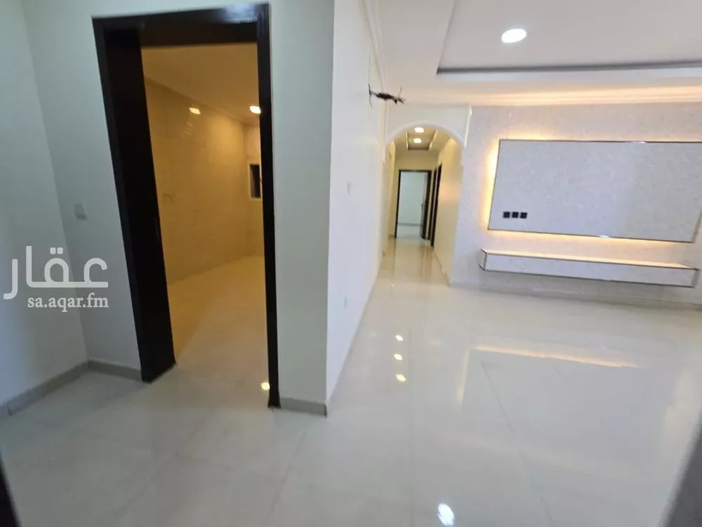 شقة 4 غرف في النور 4