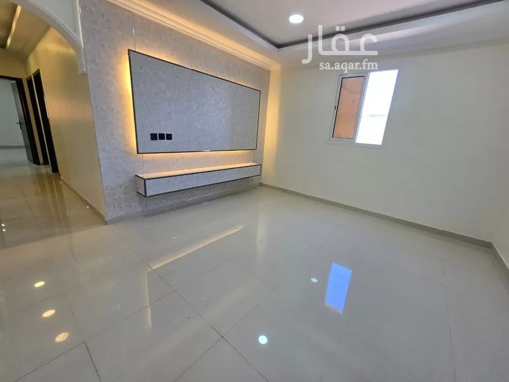 شقة 4 غرف في النور 3