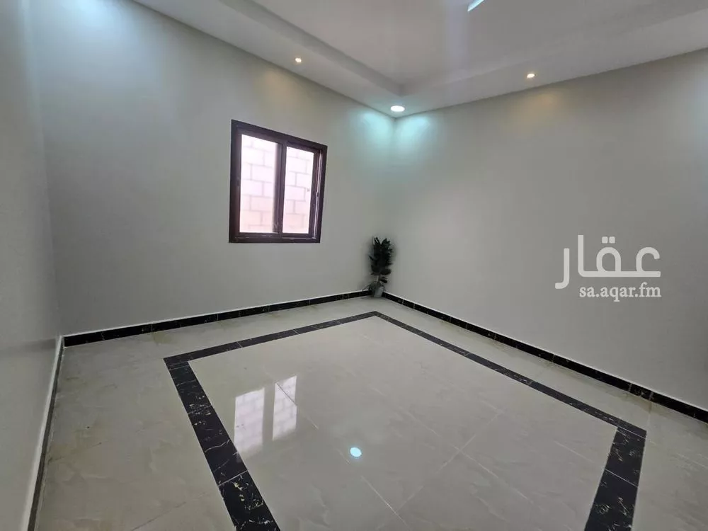 5 bedroom apartment in Dahiat King Fahd 2