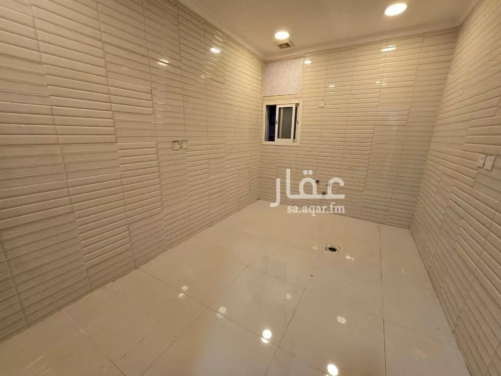 شقة 4 غرف في النور 5