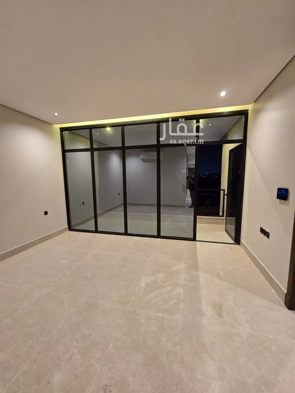 شقة 4 غرف في الحمرا 1